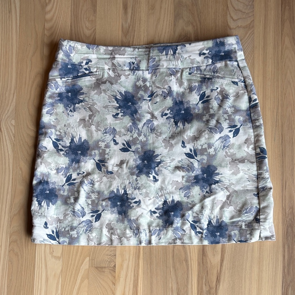 Croft & Barrow Floral Effortless Stretch Skort Mini Skirt in Blue and Cream -203